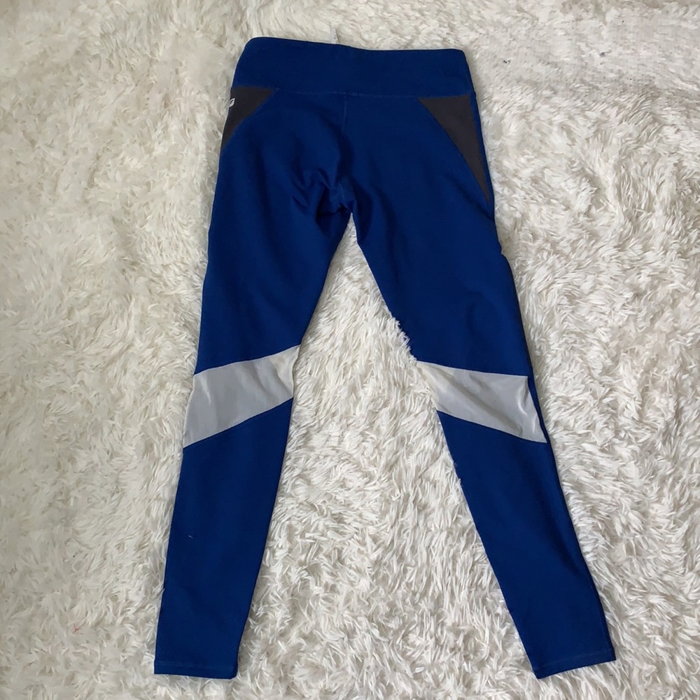 ❌SOLD❌
 Blue Activewear Leggings - Picture 5 of 6
